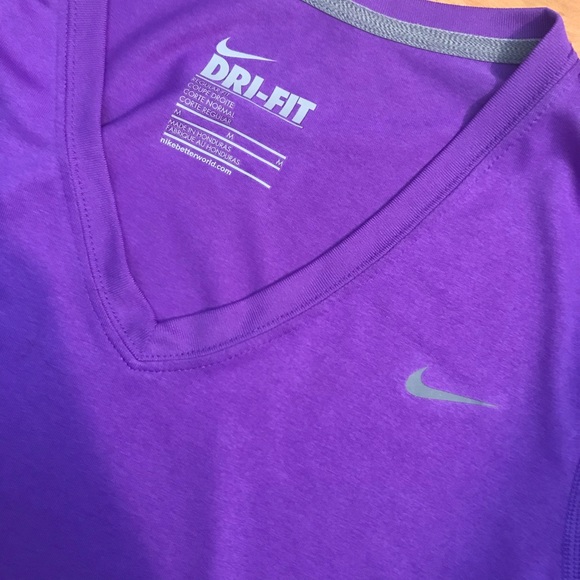 NIKE dri-fit t-shirt - Picture 4 of 4